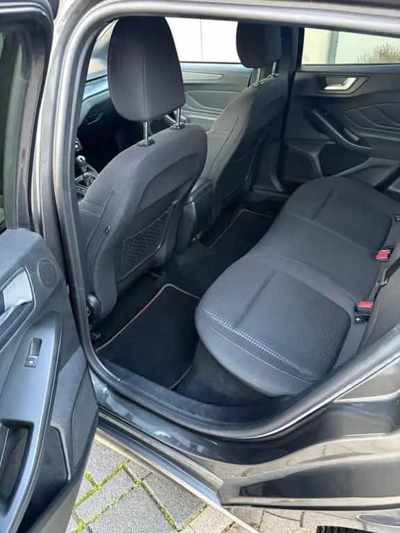 Ford Focus 1,5 EcoBoost 150 PS ST-Line Turnier *Voll* 02/2020-photo-13
