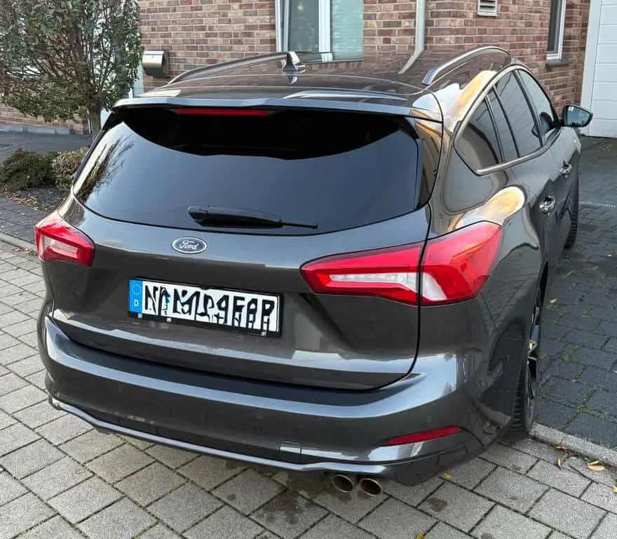 Ford Focus 1,5 EcoBoost 150 PS ST-Line Turnier *Voll* 02/2020-photo-5