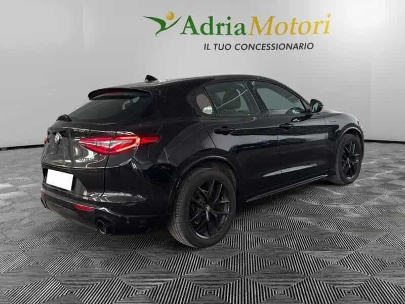 Alfa Romeo Stelvio 2.2 Turbo Diesel 210CV Veloce 11/2021-photo-3