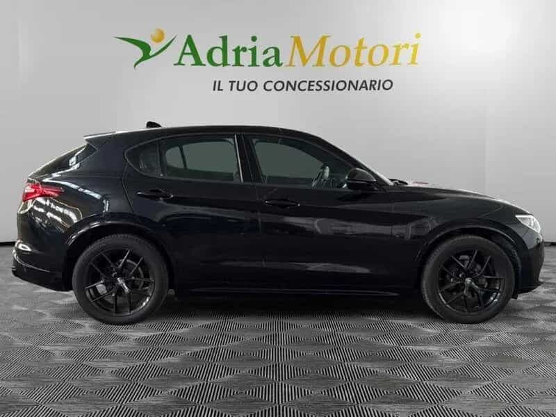 Alfa Romeo Stelvio 2.2 Turbo Diesel 210CV Veloce 11/2021-photo-4