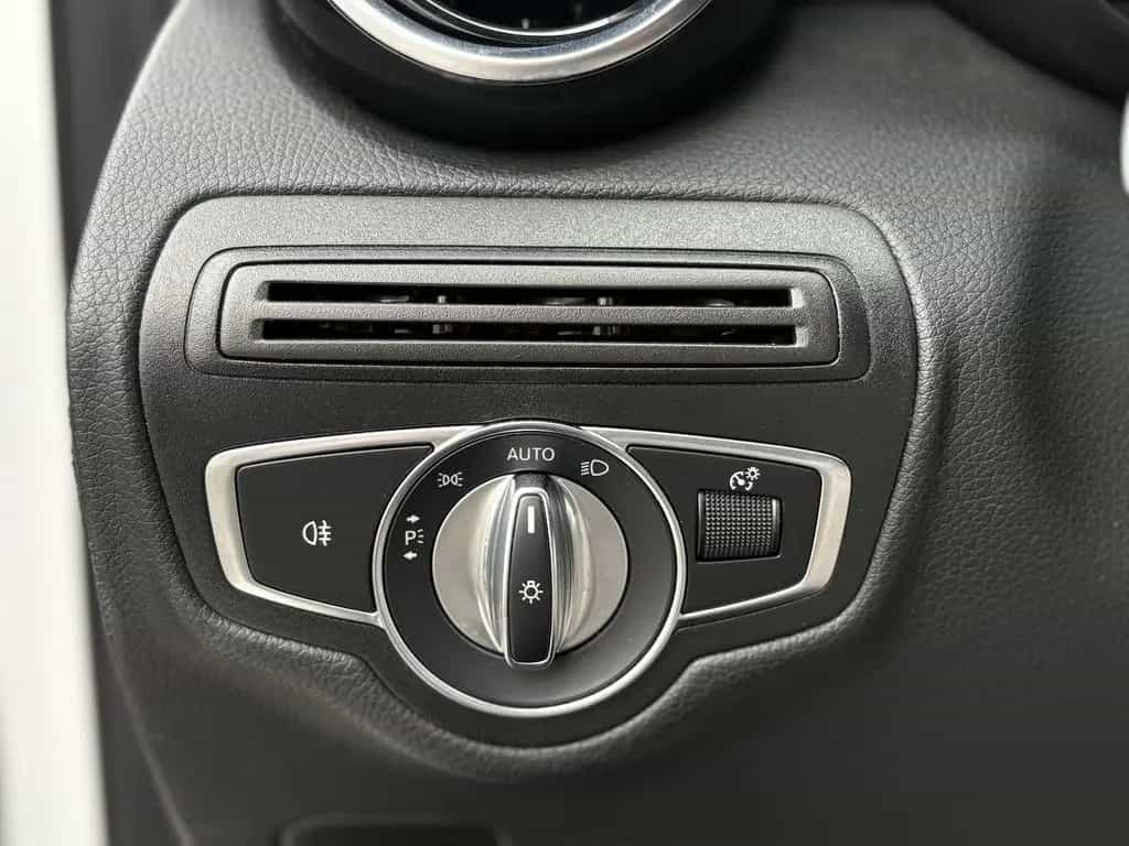 Mercedes-Benz GLC-Class 250 4Matic NIGHT-PAKET/NAVI/TEMPOMAT/SHZ/LED 02/2018-photo-24