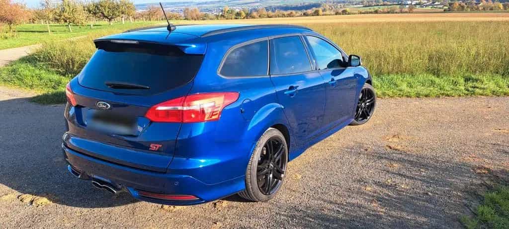 Ford Focus ST 05/2018-photo-1