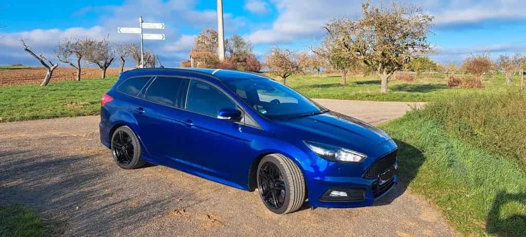Ford Focus ST 05/2018-photo-2