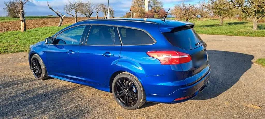 Ford Focus ST 05/2018-photo-3