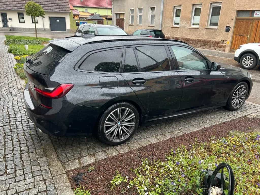 BMW 3 Series 320d xDrive Touring M Sport Auto M Sport STANDHZ 04/2021-photo-3