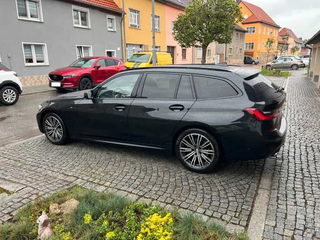 BMW 3 Series 320d xDrive Touring M Sport Auto M Sport STANDHZ 04/2021-photo-4