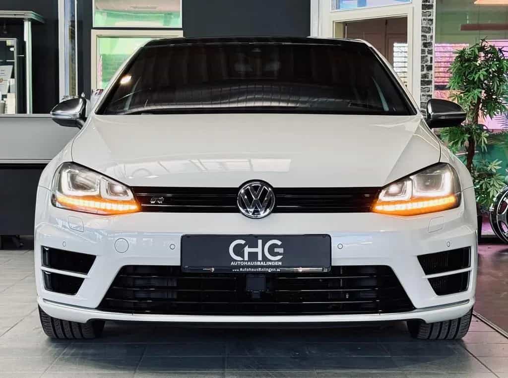 Volkswagen Golf VII R 4Motion|PANO|KAMERA|ACC|SPUR* 07/2017-photo-1