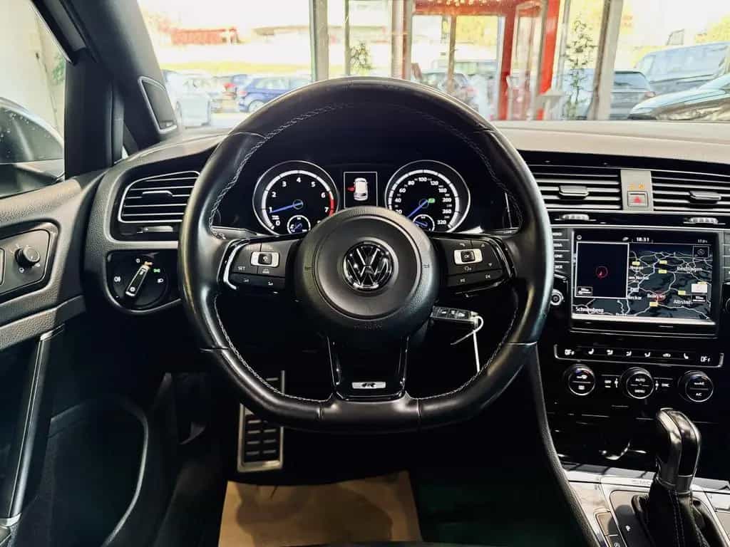Volkswagen Golf VII R 4Motion|PANO|KAMERA|ACC|SPUR* 07/2017-photo-16