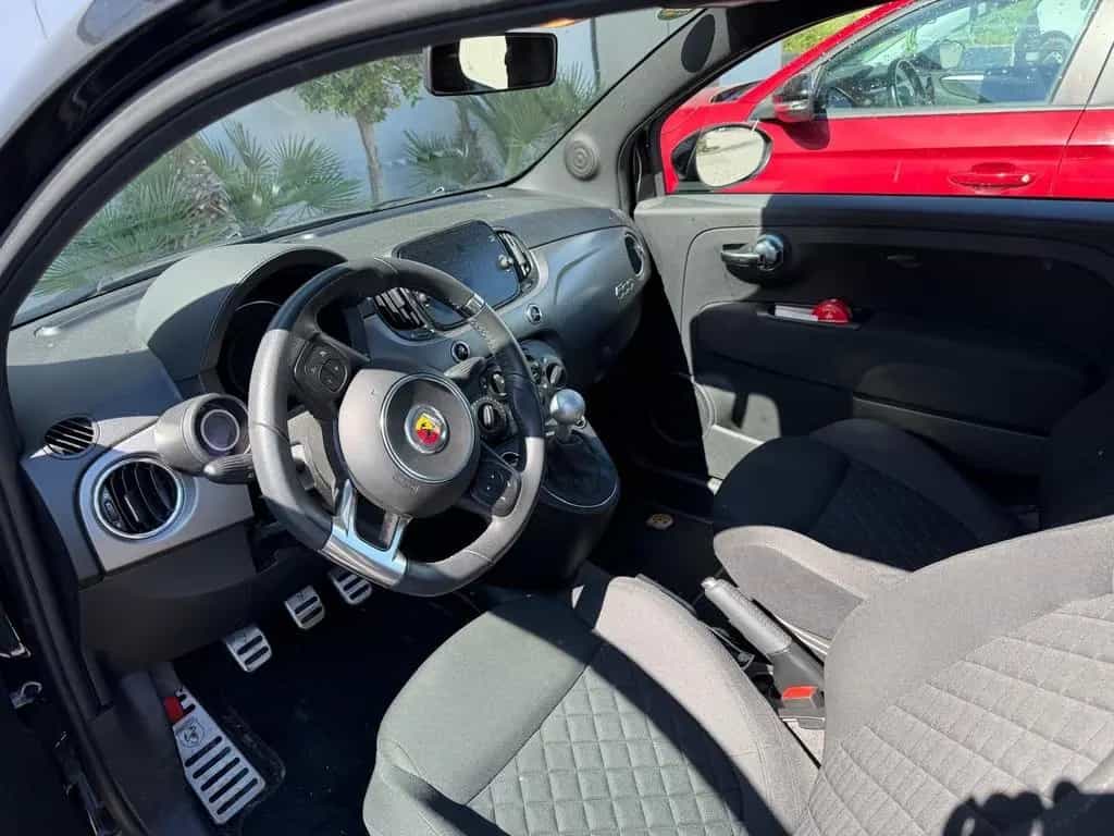 Abarth 595C 1.4 T-Jet 16V 595C - 02/2023-photo-6