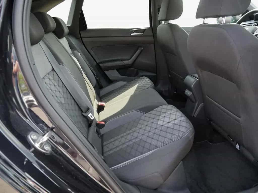 Volkswagen Taigo 1.5 TSI R-Line RKF*Matrix*AHK*ACC*Digital 06/2025-photo-14