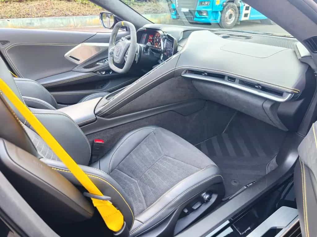 Corvette Cabrio 3LT | Z51 | Lift | Magnetic | EU | 1.Hand 11/2022-photo-8