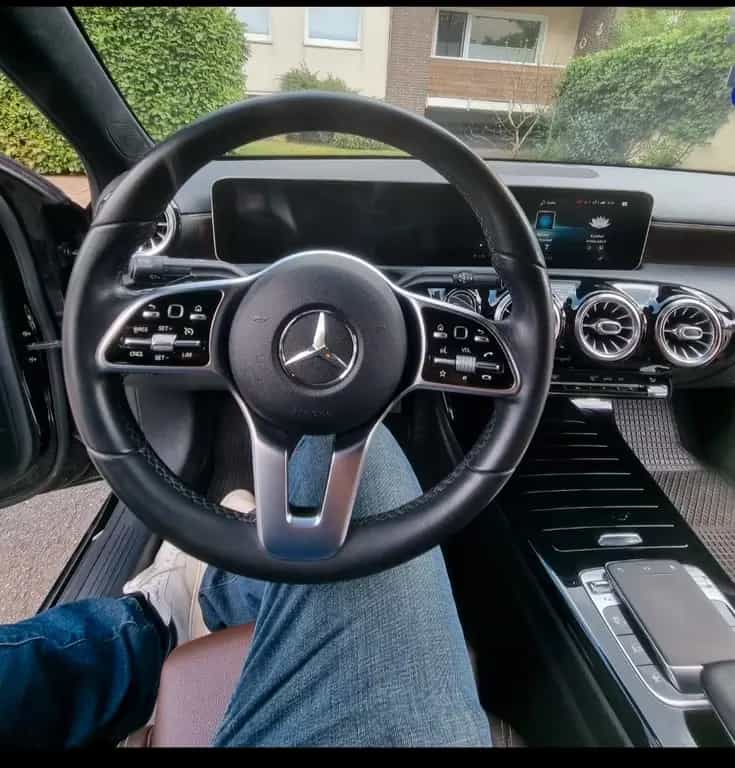 Mercedes-Benz A-Class 200 -NIGHT PAKET TOP ZUSTAND 07/2019-photo-1