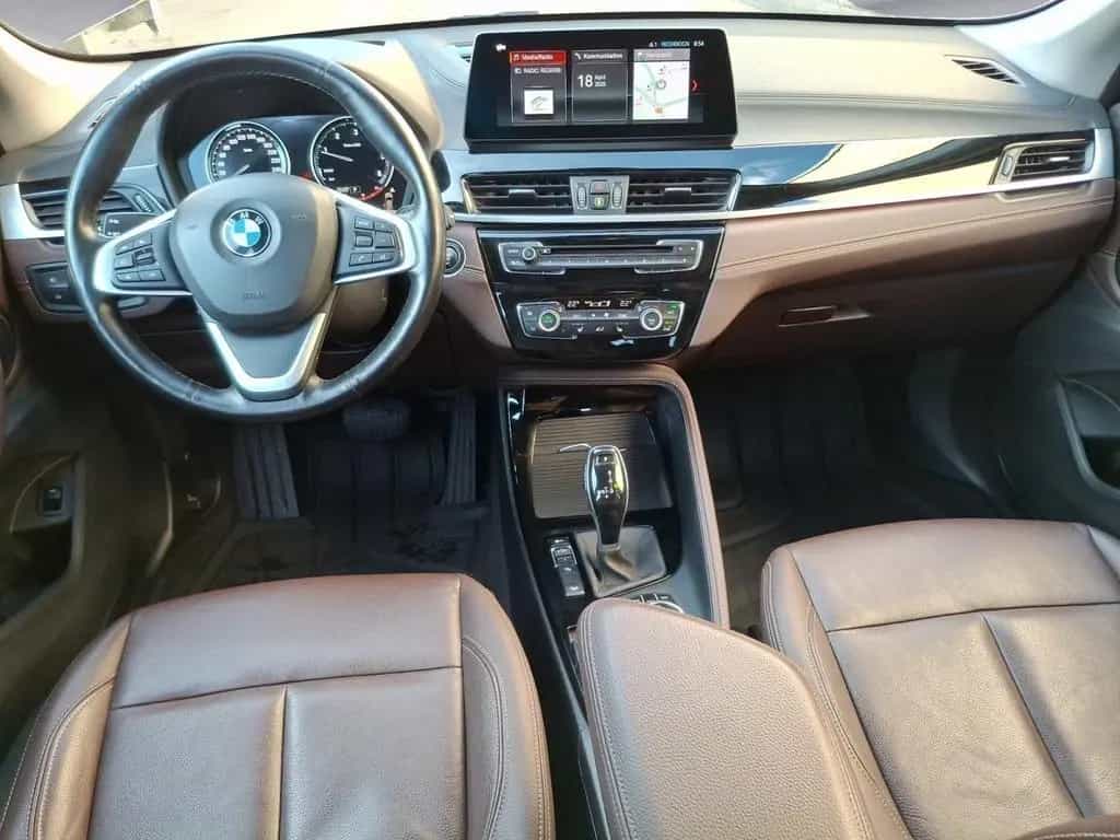 BMW X1 xDrive18d xLine Head-Up AHK 07/2020-photo-10