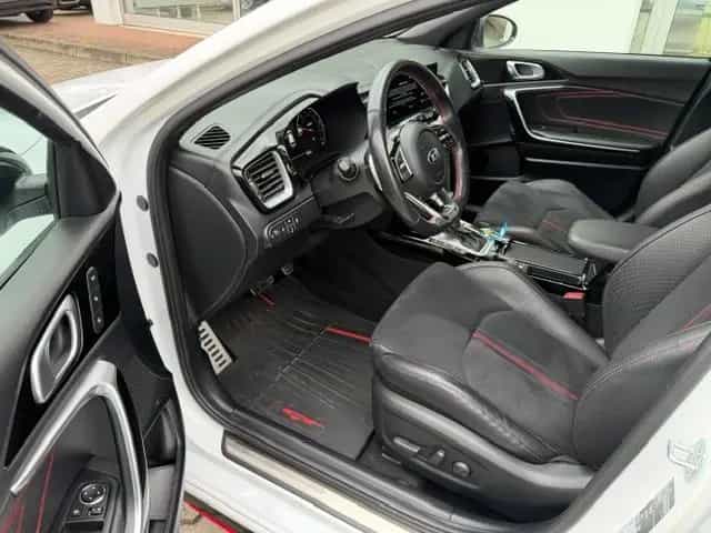Kia Ceed 1.6 T-GDI GT 06/2021-photo-12