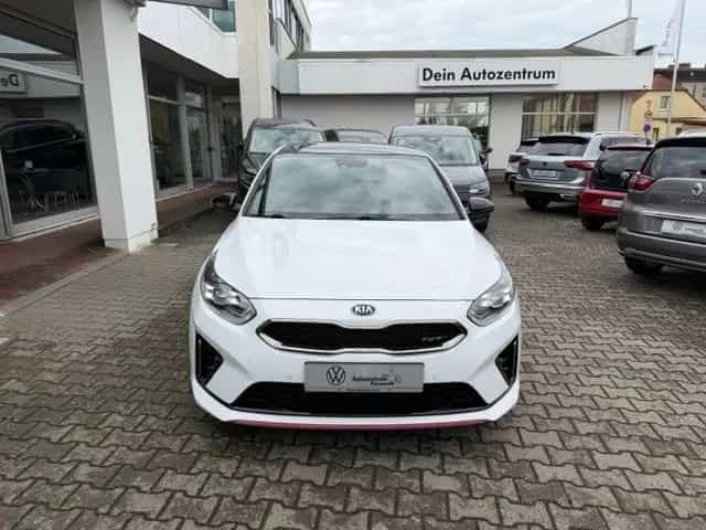 Kia Ceed 1.6 T-GDI GT 06/2021-photo-2