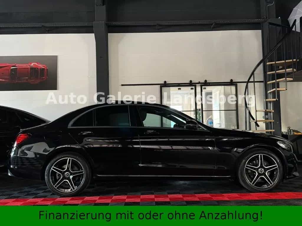 Mercedes-Benz C-Class Lim.*Widescreen*Avantgarde*Pano*18 Zoll AMG 04/2021-photo-2