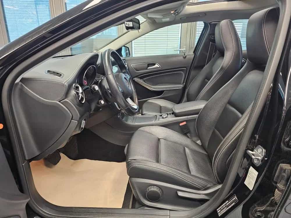 Mercedes-Benz GLA 200 AHK,19 Zoll,Navi,LED,Sitzheiung,Kamera 09/2018-photo-23