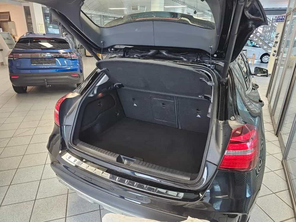 Mercedes-Benz GLA 200 AHK,19 Zoll,Navi,LED,Sitzheiung,Kamera 09/2018-photo-3