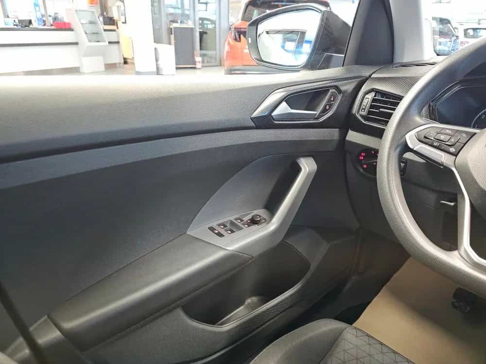 Volkswagen T-Cross Life App-Connect,LED,AHK,Klimaautomatik 11/2019-photo-20