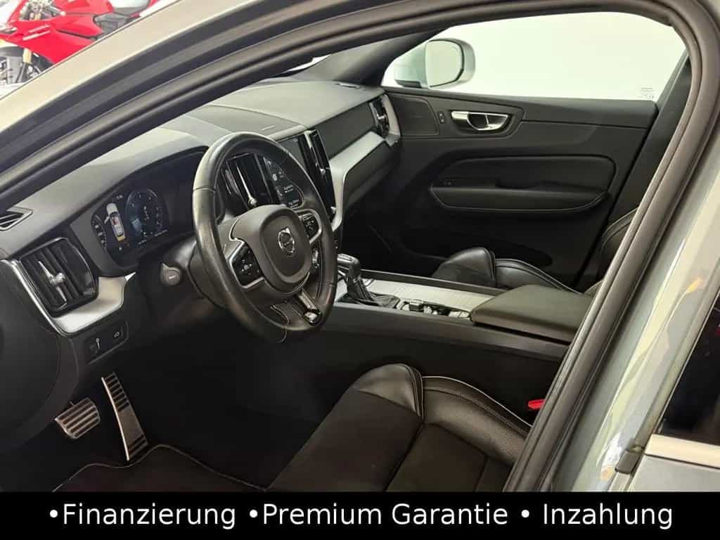 Volvo XC60 D5 RDesign AWD/Pano/Head-up/HK-Sound/Kamera 11/2018-photo-17