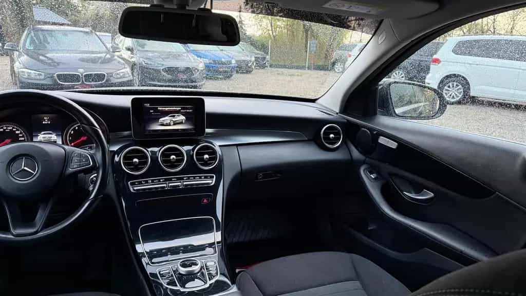 Mercedes-Benz C-Class 180 AVANTGARDE 03/2015-photo-17