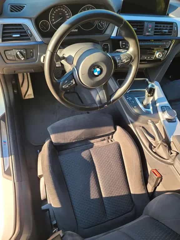 BMW 3 Series 320i Touring M-Paket Automatik 8g 03/2017-photo-6