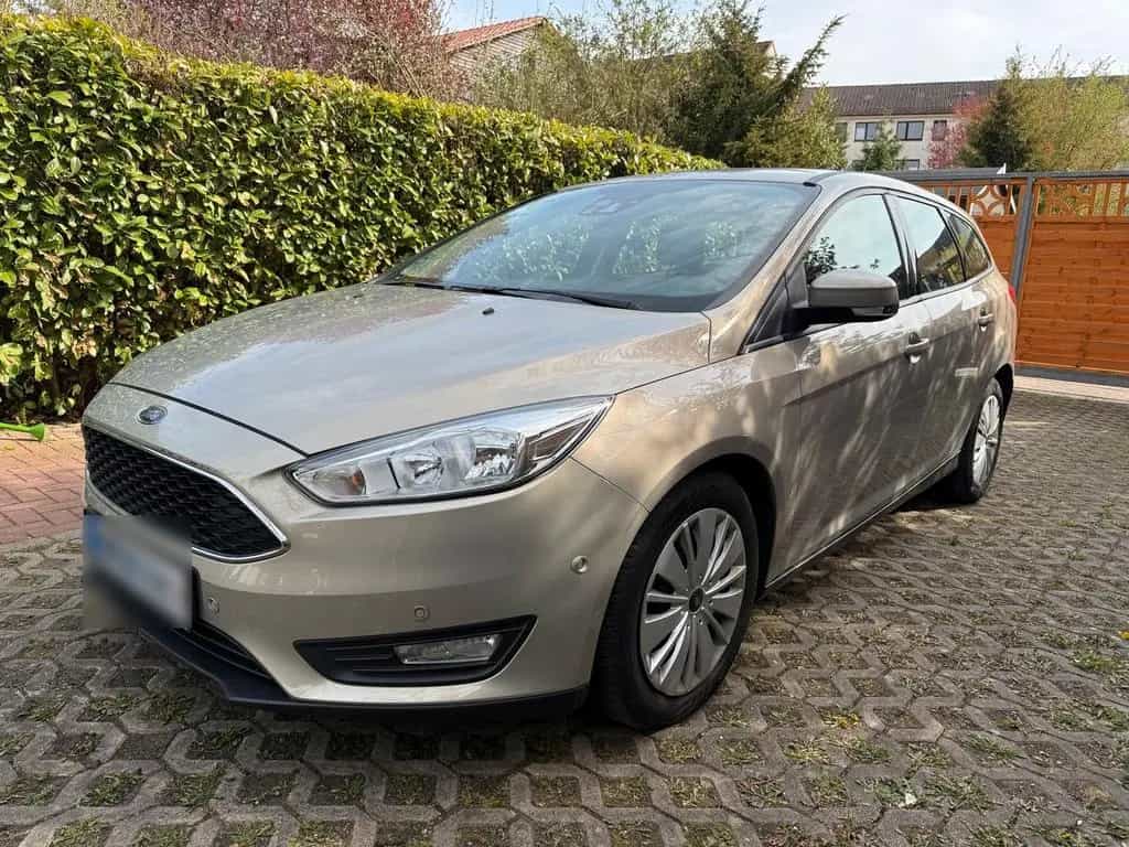 Ford Focus Turnier Automatik Kamera Navi P... 11/2015-photo-0