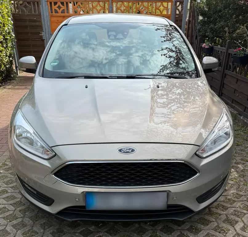 Ford Focus Turnier Automatik Kamera Navi P... 11/2015-photo-3