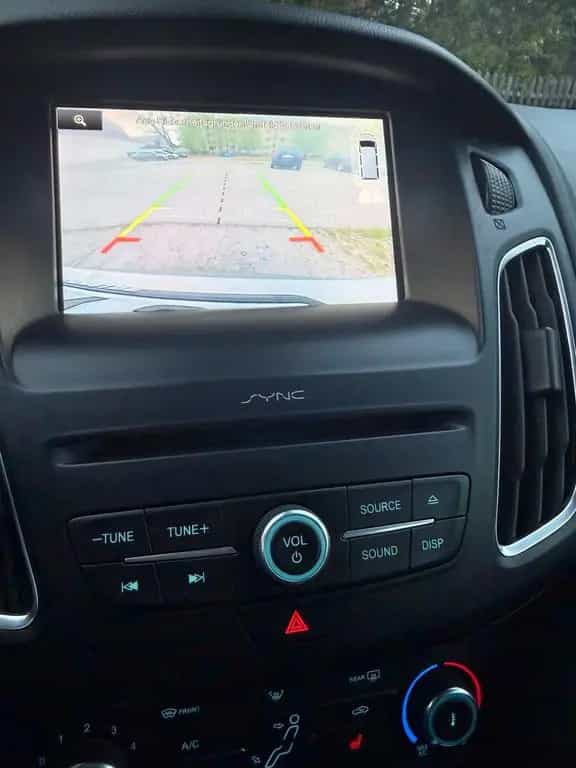Ford Focus Turnier Automatik Kamera Navi P... 11/2015-photo-8