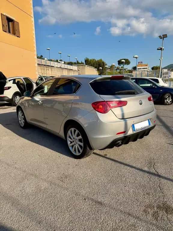 Alfa Romeo Giulietta 1.6 JTDm 120 CV 2020 04/2020-photo-2