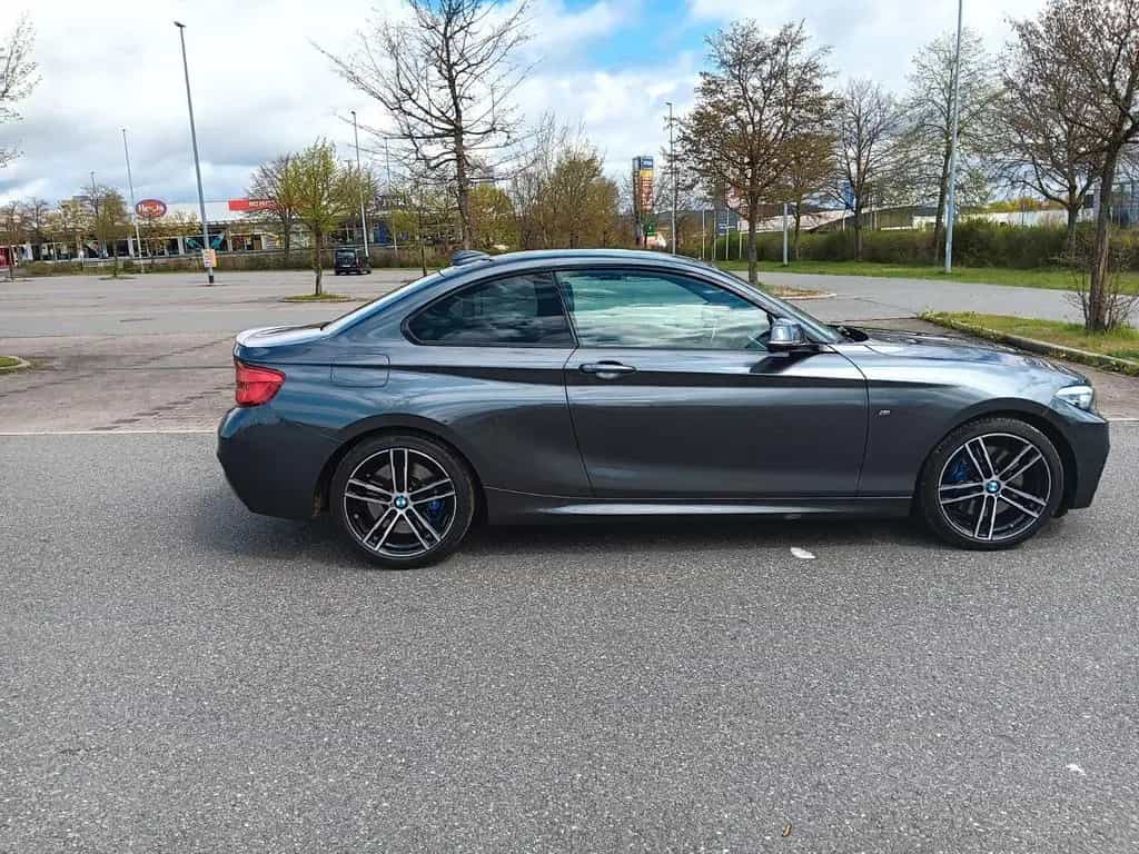 BMW 2 Series 220d xDrive Steptronic Coupé M Sport M Sport 10/2018-photo-2