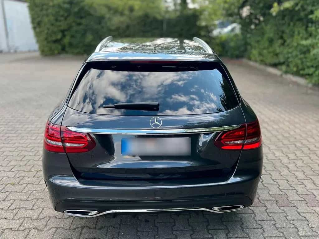 Mercedes-Benz C-Class C180 T-Modell AMG 08/2020-photo-5