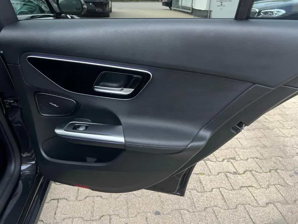 Mercedes-Benz C-Class Lim. 9G-TR AVANTGARDE-PANODACH-360°CAM-LED- 02/2022-photo-28