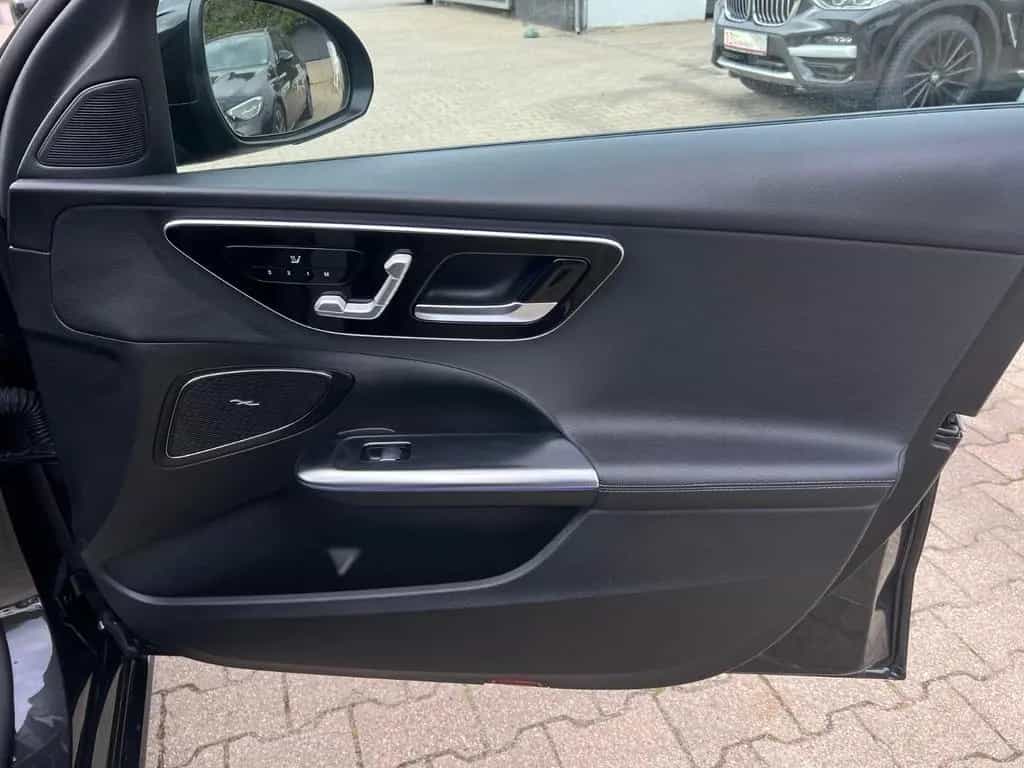 Mercedes-Benz C-Class Lim. 9G-TR AVANTGARDE-PANODACH-360°CAM-LED- 02/2022-photo-29
