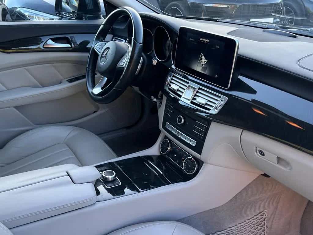 Mercedes-Benz CLS-Class BT 4Matic 9G-TR- 02/2016-photo-15