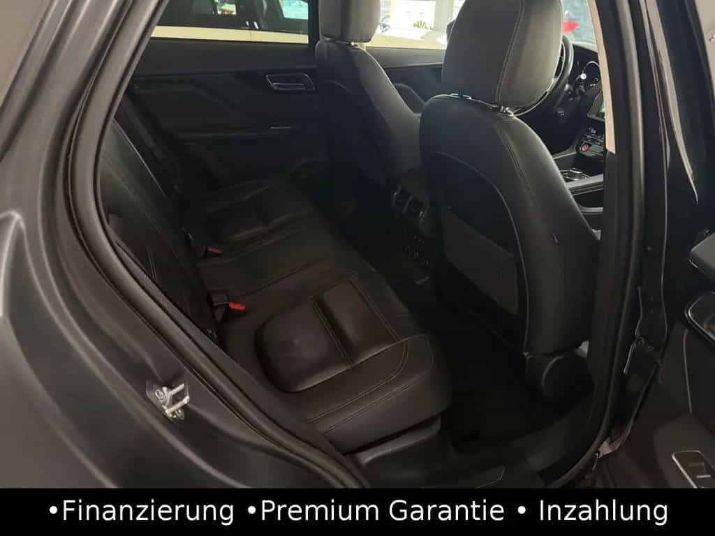 Jaguar F-Pace 25t Prestige AWD Kamera/ACC/AHK/Spur 12/2018-photo-21