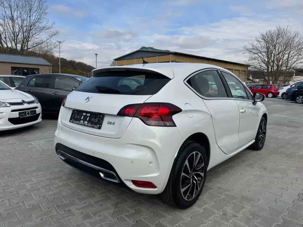 DS Automobiles DS4 DS 4 Basis 1.6 Blue-HDI / Navi / kamera 01/2017-photo-2