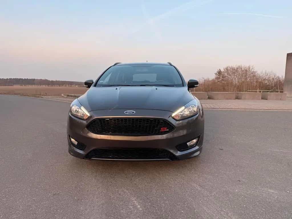 Ford Focus 1,0 EcoBoost 103kW ST-Line Turnier ST-Line 07/2018-photo-3
