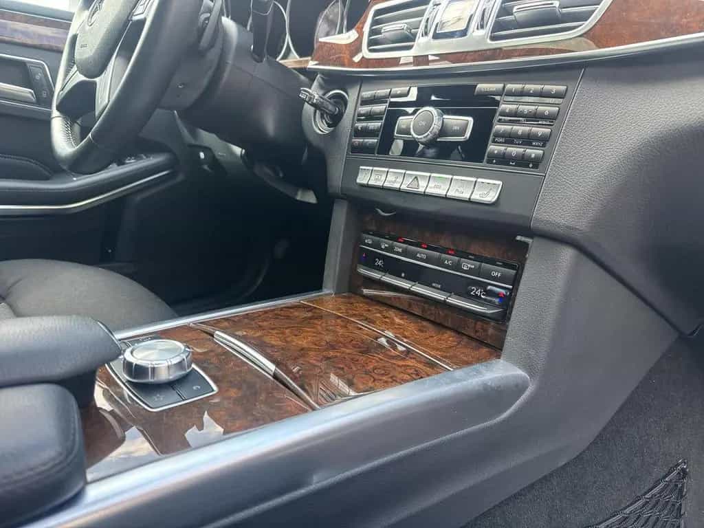 Mercedes-Benz E-Class 200 CGI Elegance Klimaa. Navi Parkass. 10/2013-photo-15