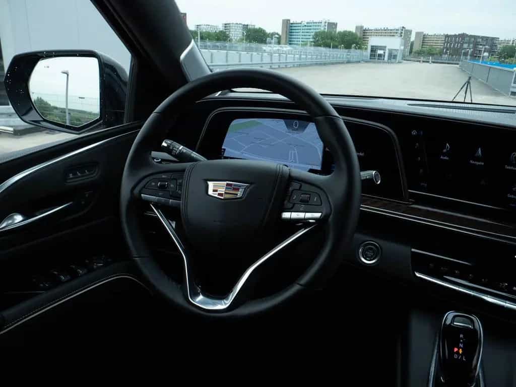 Cadillac Escalade 6.2 V8 | Sport | Luchtvering / Panorama 01/2024-photo-12