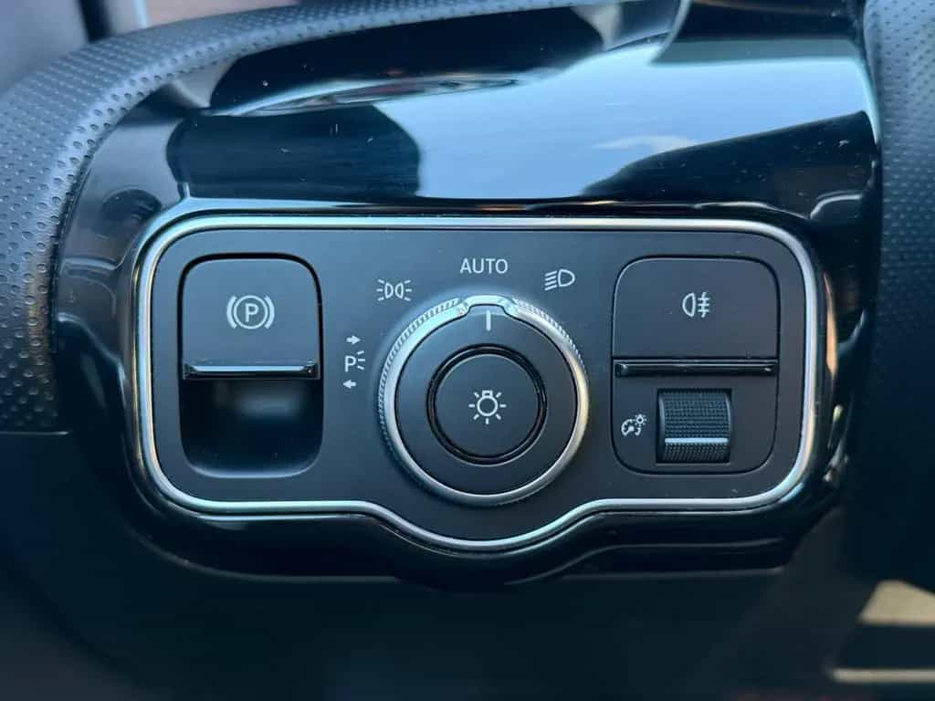 Mercedes-Benz CLA 200 AMG/35 AMG Optik/NightP./360°/Pano./Wide 01/2020-photo-21