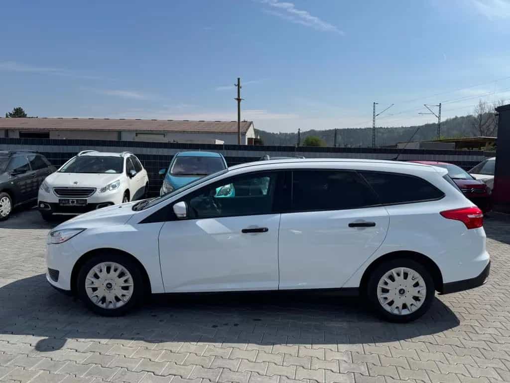 Ford Focus Turnier 1.0 74 kW Ambiente / Klima 06/2015-photo-9