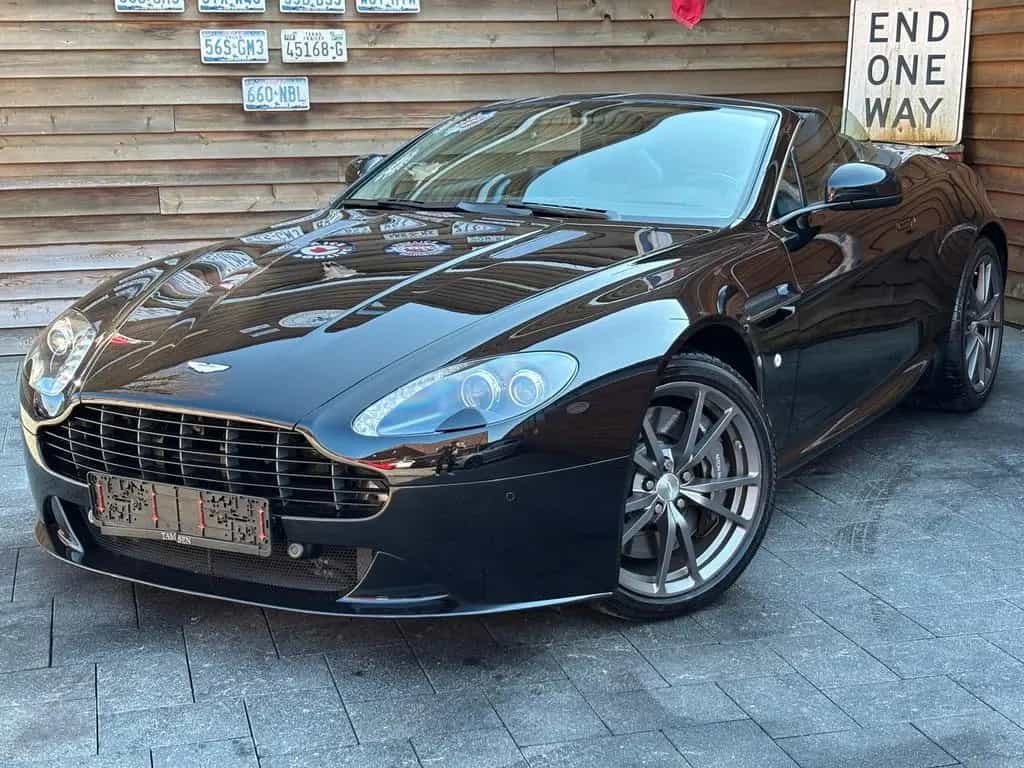 Aston Martin V8 Vantage Roadstar 10/2014-photo-5