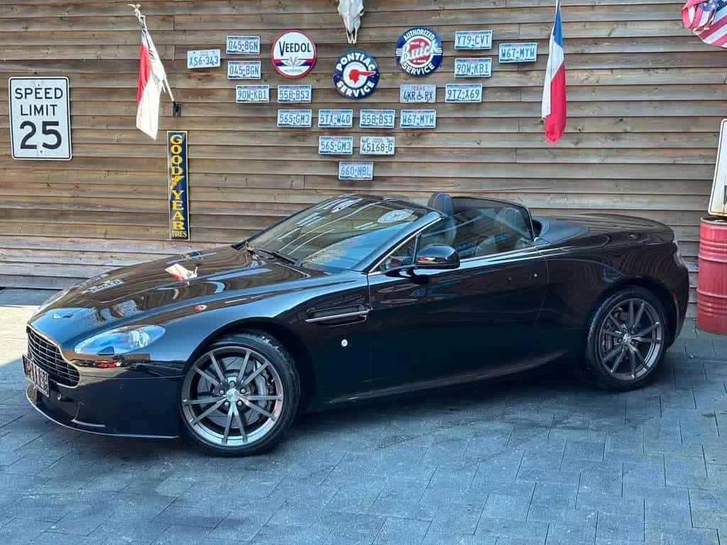 Aston Martin V8 Vantage Roadstar 10/2014-photo-7