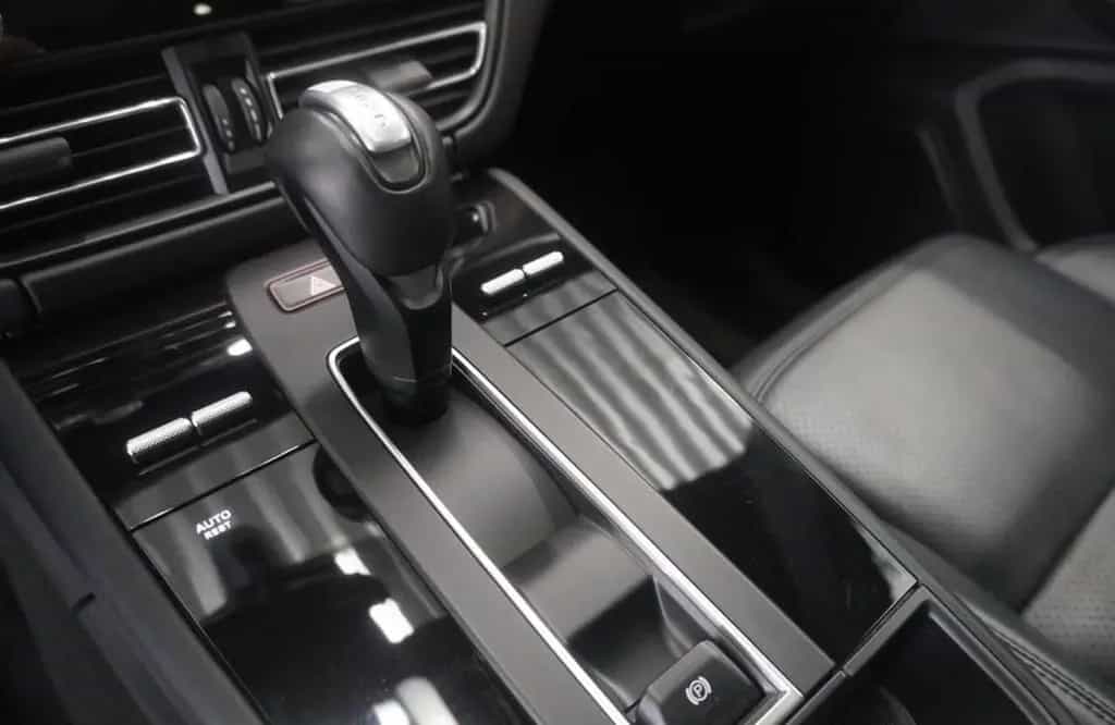 Porsche Macan T Panorama*Standheizung 04/2023-photo-10