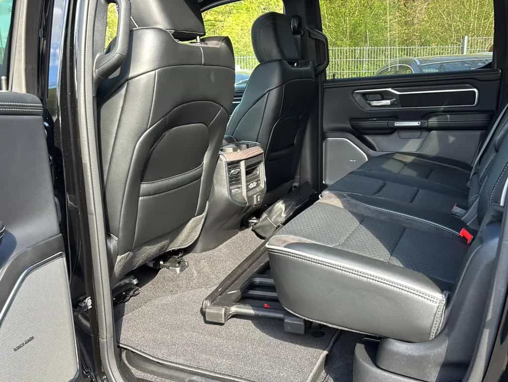 Dodge RAM Laramie Night Prem Luft MWK XB9 2Garantie null-photo-13