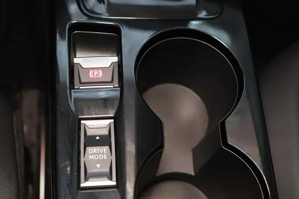 Peugeot 208 1.2i Allure Pack * HU / AU: neu 02/2022-photo-23