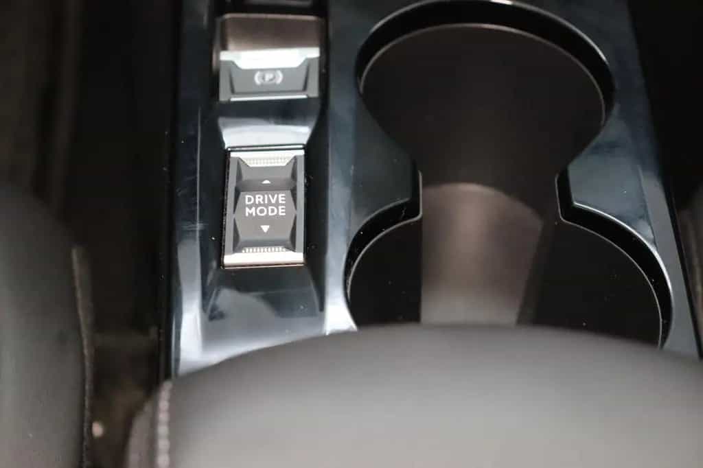 Peugeot 208 1.2i Allure Pack * HU / AU: neu 02/2022-photo-27