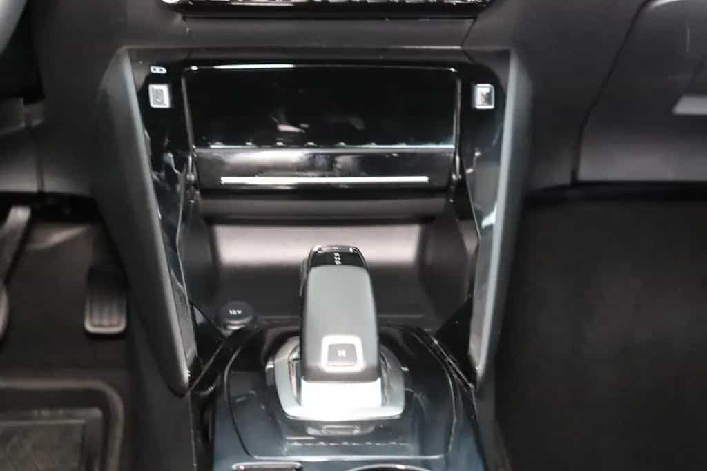 Peugeot 208 1.2i Allure Pack * HU / AU: neu 02/2022-photo-29