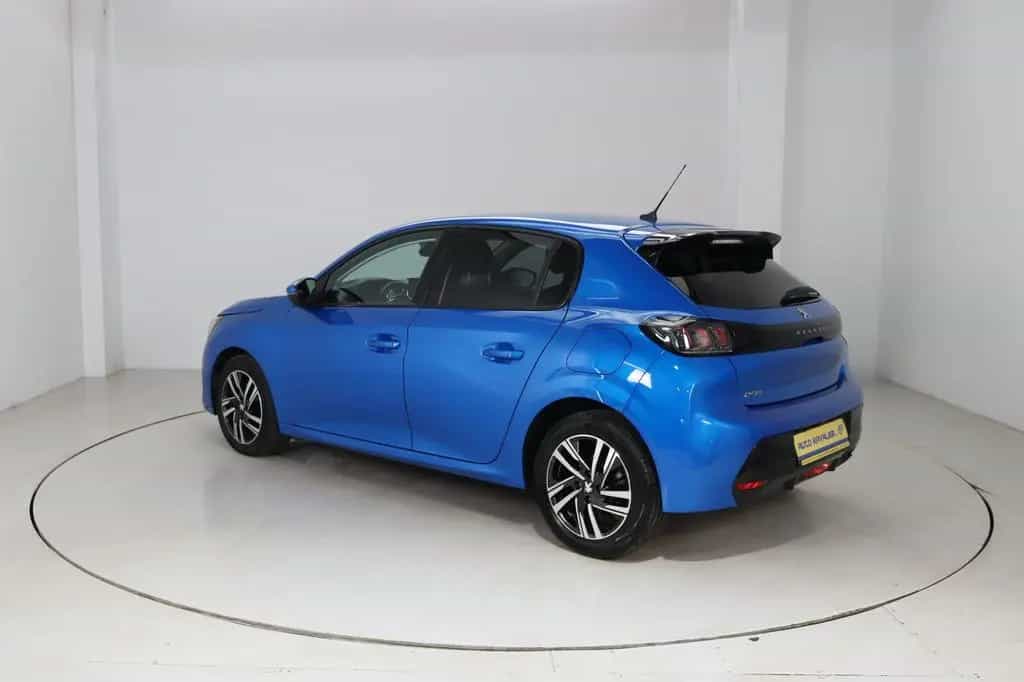 Peugeot 208 1.2i Allure Pack * HU / AU: neu 02/2022-photo-7